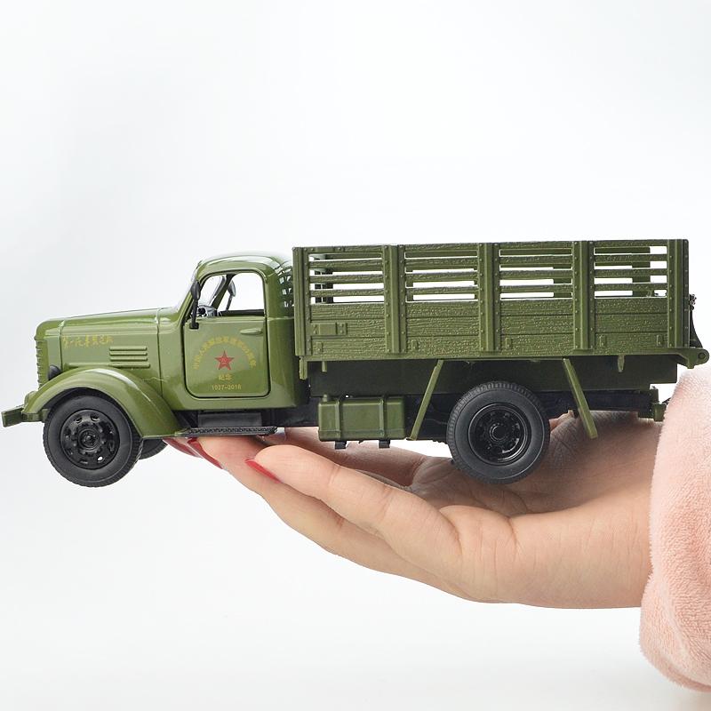 Классический военный транспортный грузовик НОАК JieFang CA10 Симуляция Литой и Игрушечный транспорт Звуки и Свет 1:36 Сплавная Модель Автомобиля