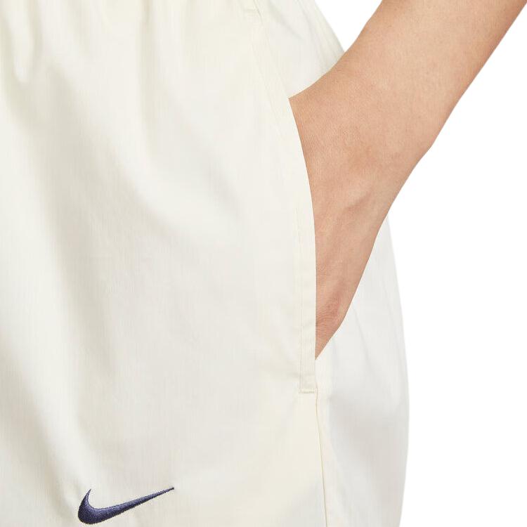 Nike Повседневные брюки женские белые умеренные другие II0445-047
