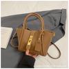 New Women's Bag High-end Texture Light Luxury Fashion Niche Trend Versatile Portable Shoulder Bucket Bag