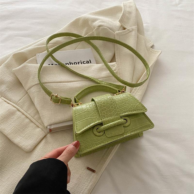 Маленькая свежая иностранная сумка в иностранном стиле, женская весенняя текстура, одно плечо, маленькая квадратная сумка через плечо