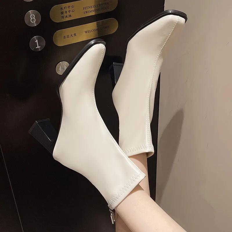 Женская обувь 2024 года, высококачественные женские ботинки с молнией сзади, модные ботинки с квадратным носком для офиса и карьеры, горячая распродажа, большие размеры, однотонные ботильоны