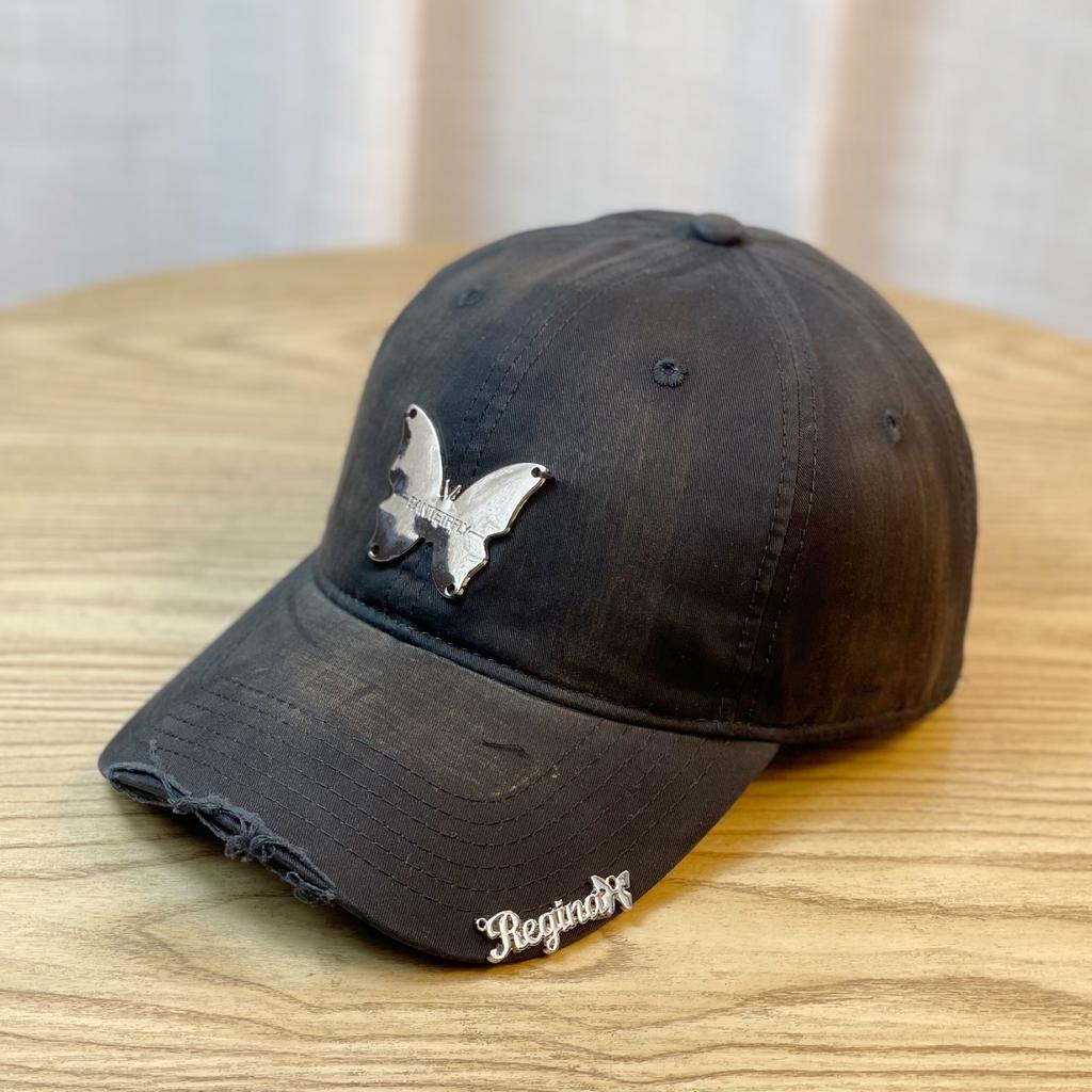 Gradient color hat for girls with butterfly decoration, niche duckbill cap, sweet and cool style, soft top baseball cap, large head circumference,