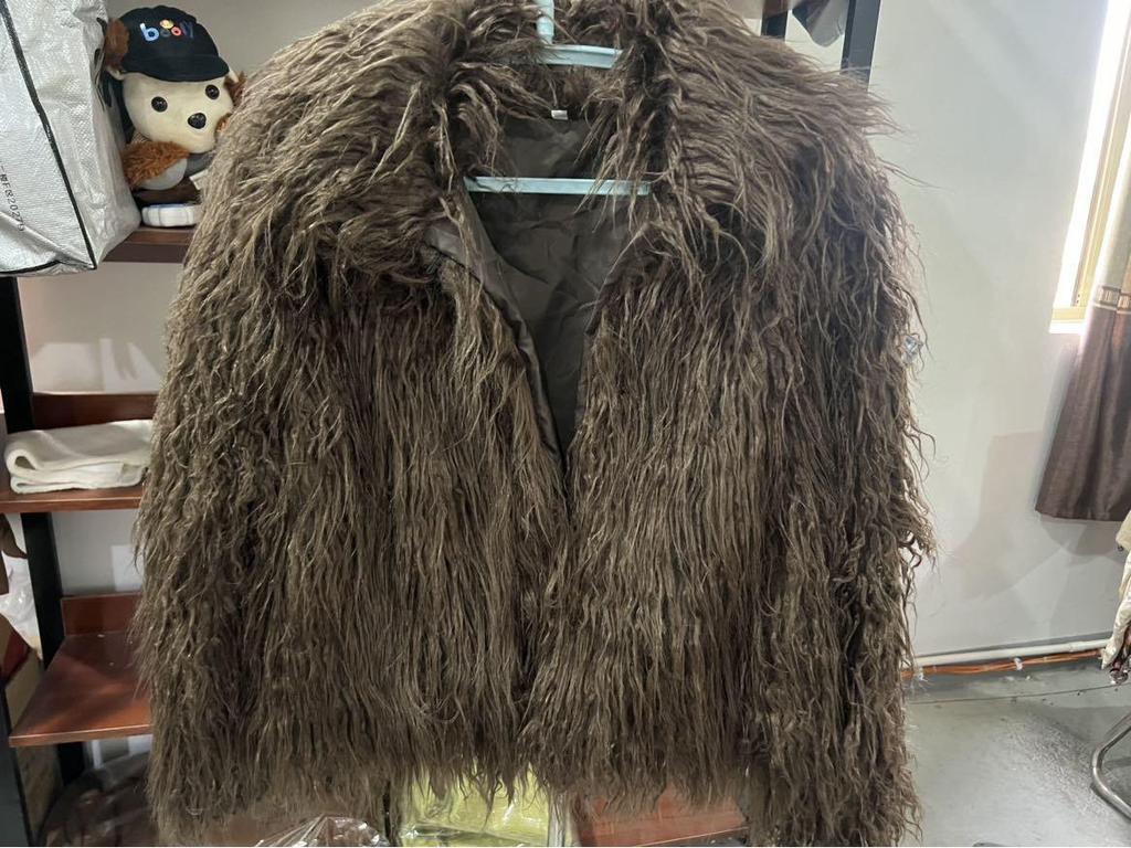 Доступно сейчас: 2024 Женская Мода Однотонное Пальто из Искусственного Меха - Теплое, Пушистое, Зимняя Верхняя Одежда с Длинным Рукавом.