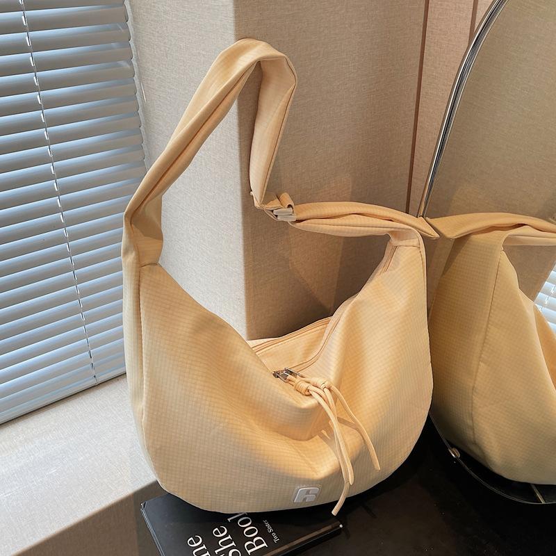 2025 niche design plaid new women's bag Korean version cloth bag dumpling bag simple large capacity shoulder messenger bag