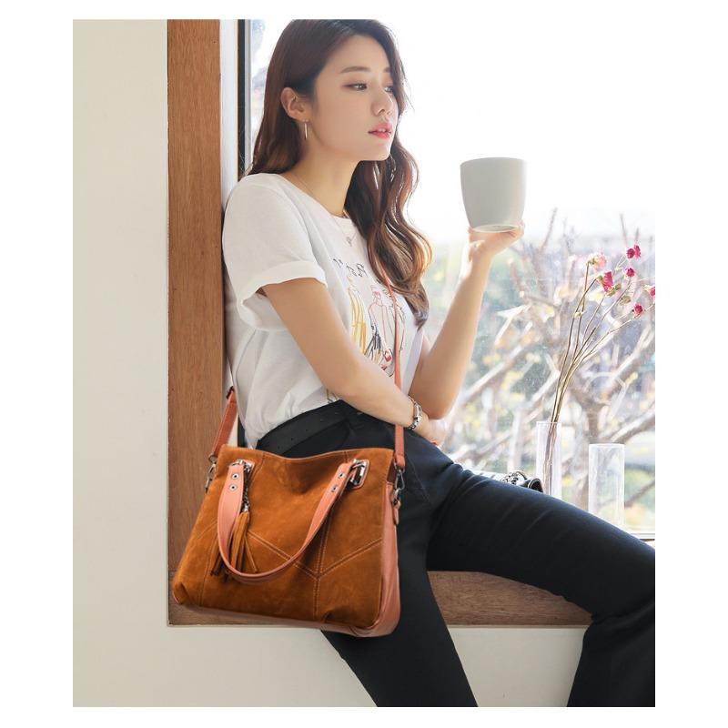 Классика моды! Модная женская сумочка, идеальное сочетание ретро-бархата из оленьей кожи и кисточек.