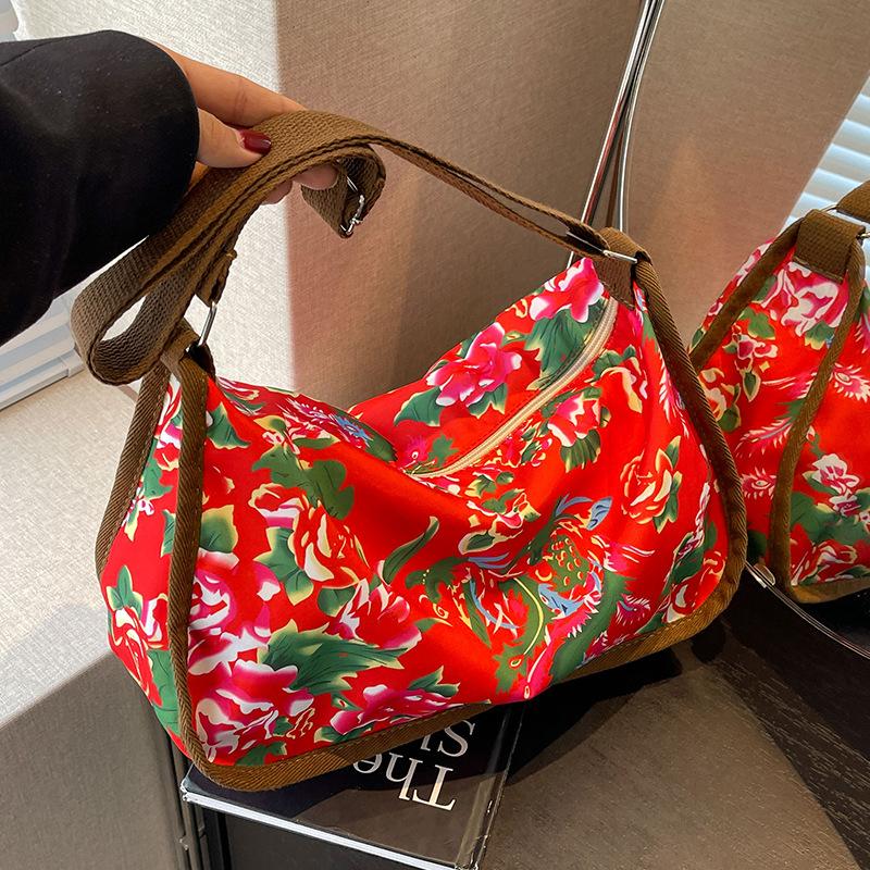 Северо-восточная большая холщовая сумка с цветочным принтом, женская новая повседневная сумка через плечо для женщин, корейский стиль, универсальная сумка через плечо с широким ремнем для женщин