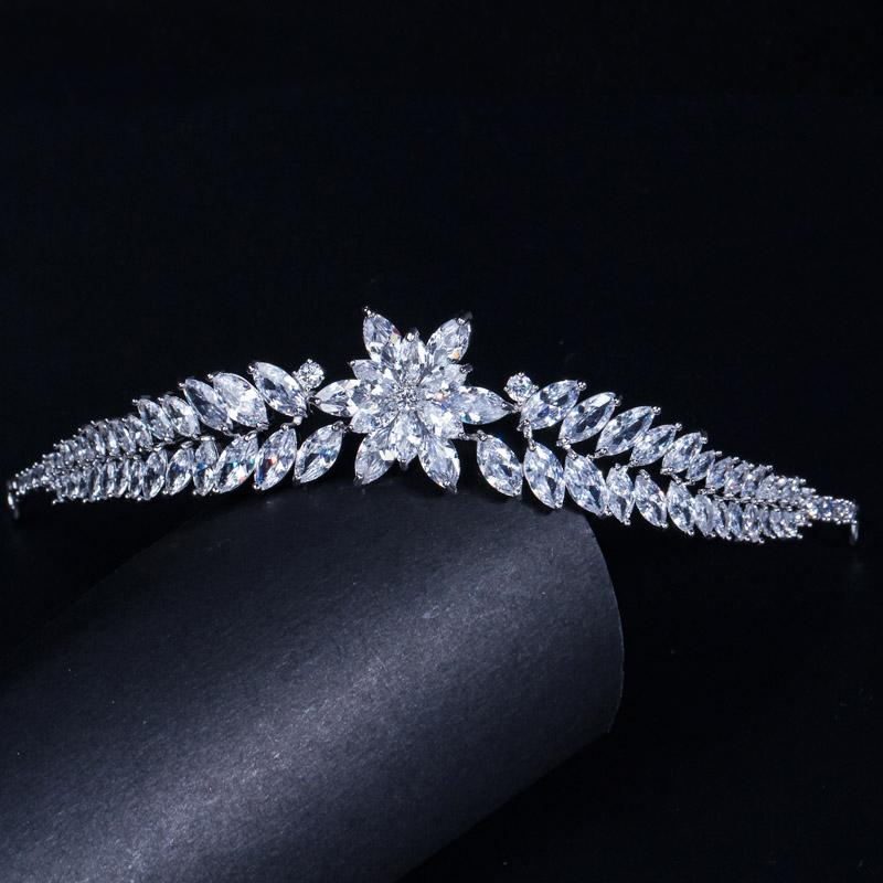 Роскошные блестящие свадебные короны в форме листьев кубического циркония CMM
