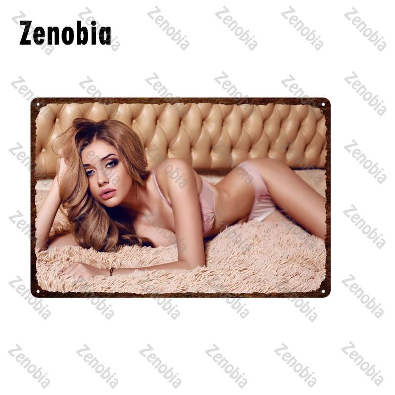 Сексуальная девушка металлический знак нижнее белье модель грудь и ягодицы металлический плакат черные чулки женщина декоративная жестяная пластина домашний декор