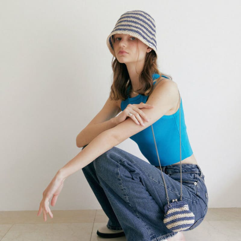 DANCING GRANDMA GRANNY HAT : SAND BLUE