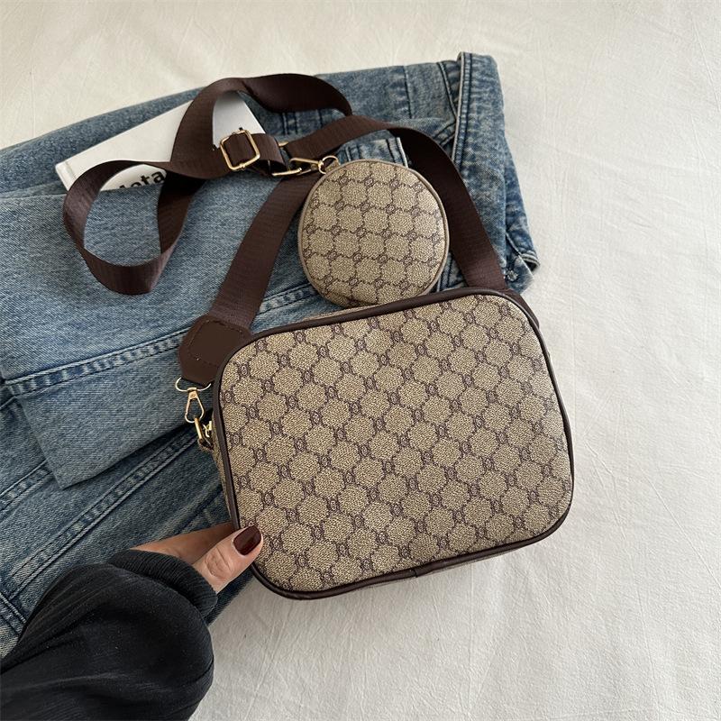 Новая летняя ретро модная простая и высокоценная нишевая дизайнерская пресбиопия одноплечная сумка кроссбоди сумка-мать и ребенок маленькая квадратная сумка