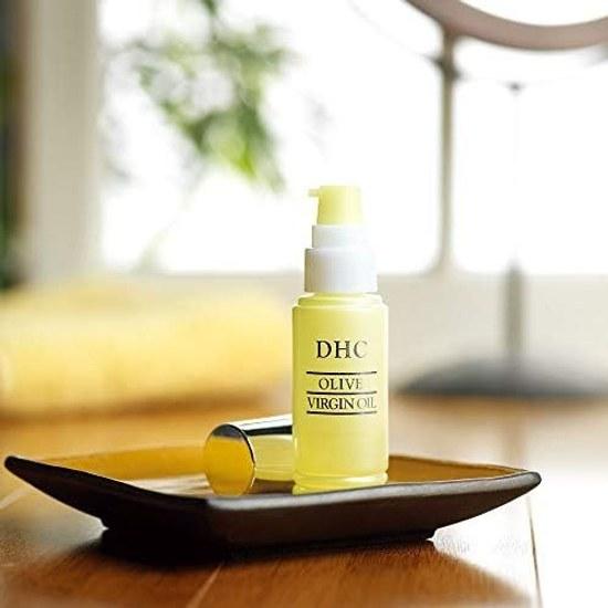 DHC Olive Virgin Oil (30ml) Uses organic moisturizes without clogging pores strengthens skin barrier health reduces signs aging.