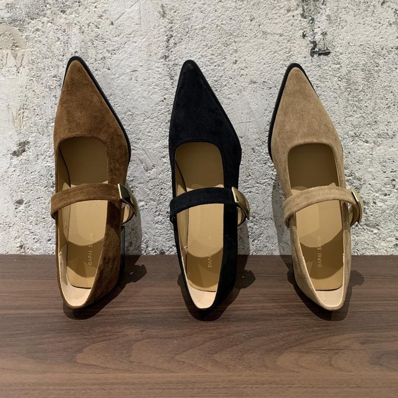 Французские туфли-лодочки на толстом каблуке с острым носком, темпераментные, женские весенне-осенние новые модели 2025 года, с юбками, вечерние туфли Мэри Джейн