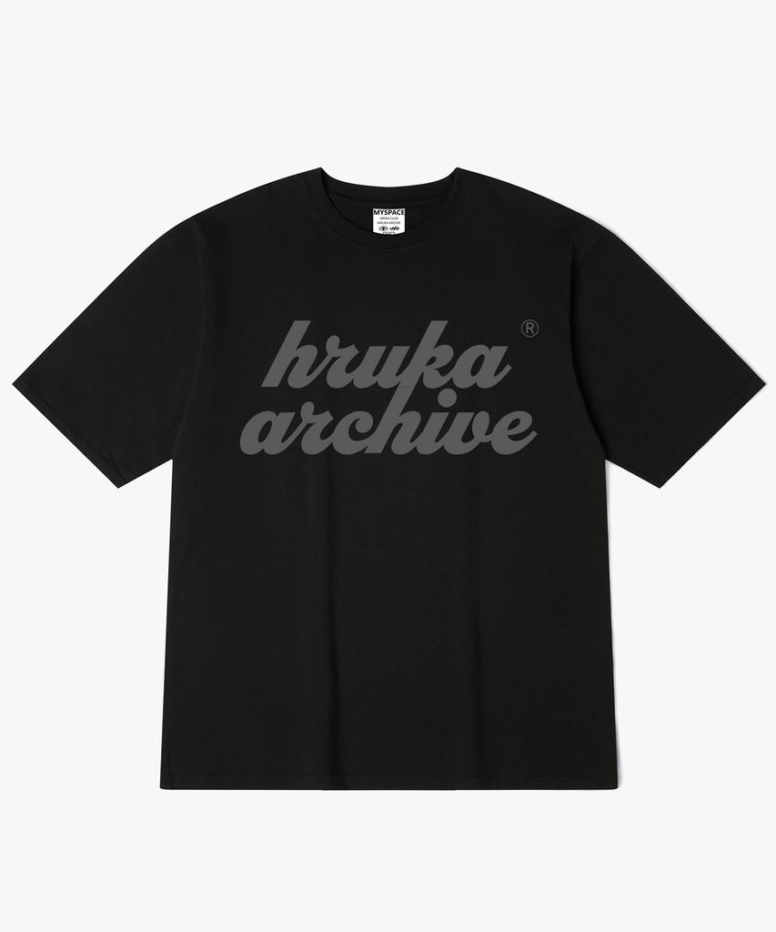 Hilukaakaibeu Футболка с коротким рукавом и нахлестом, с логотипом, цвет угольный