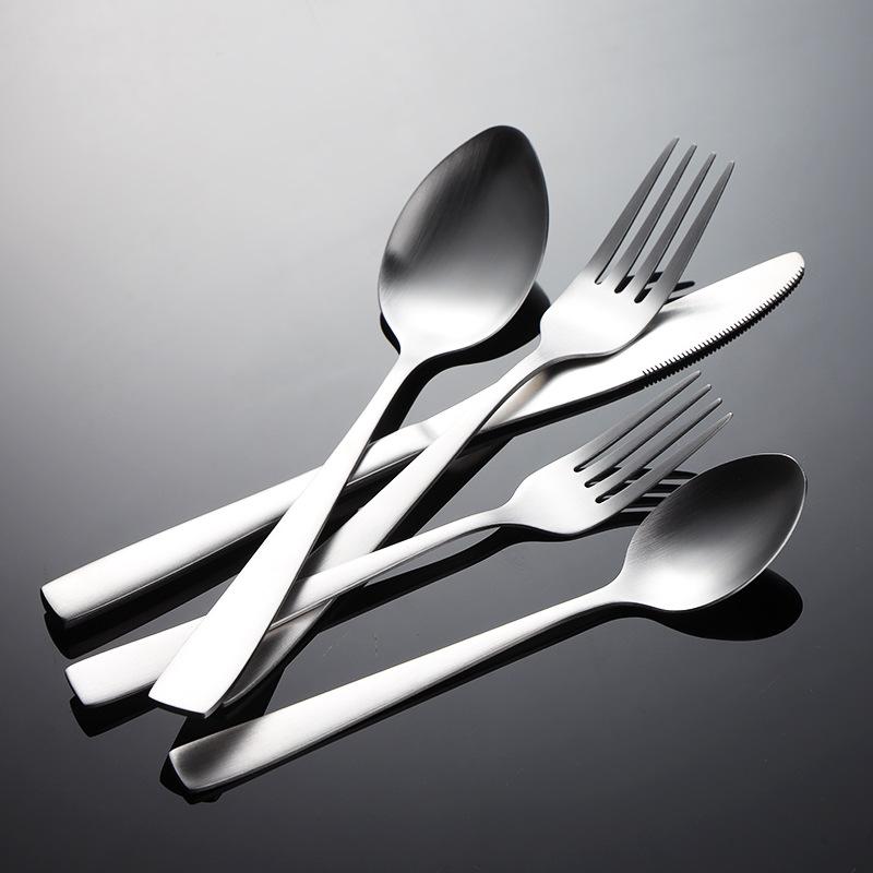 Набор из нержавеющей стали 430 C007 с квадратной ручкой, нож, вилка и ложка в западном стиле для подарков в отеле, шлифованная