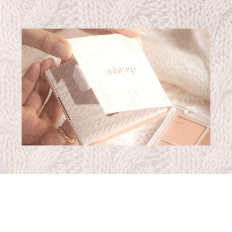 DASIQUE Палетка теней Knit Edition - 2 типа