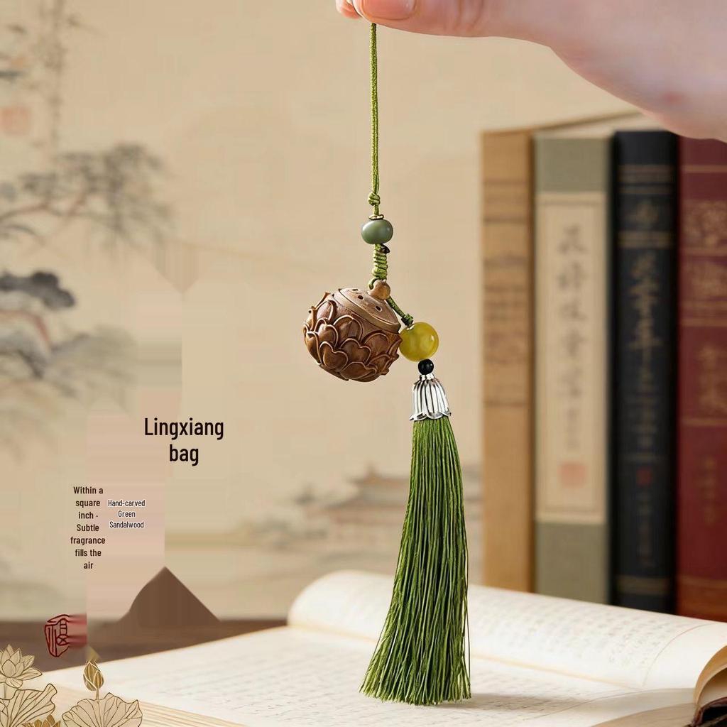 Green Sandalwood Retro Hollow Sachet Bracelet Ornament