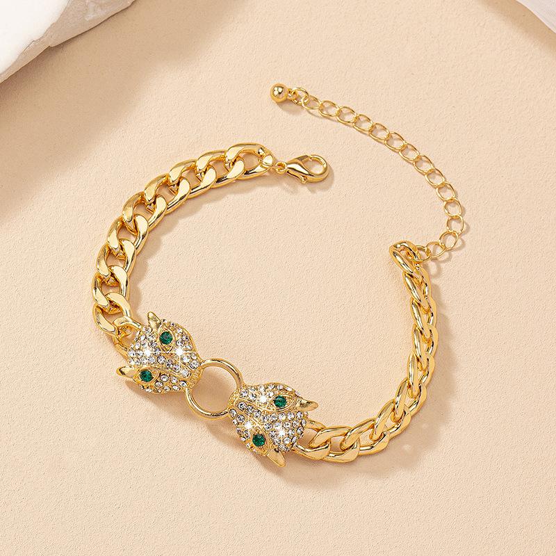 European and American Minimalist Round Leopard Head Enamel Bracelet