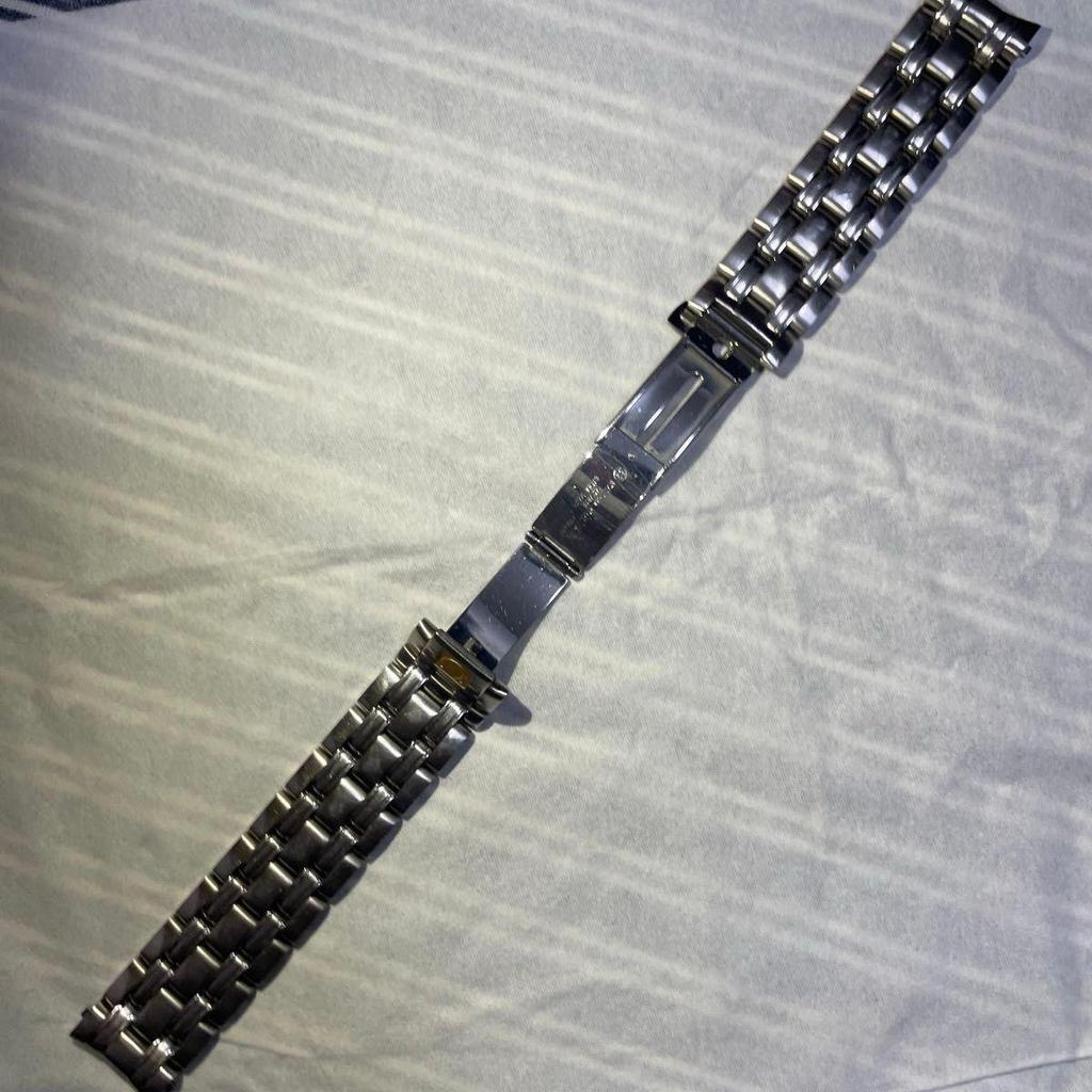 Б/у ремешок для часов Omega Seamaster только серебристый