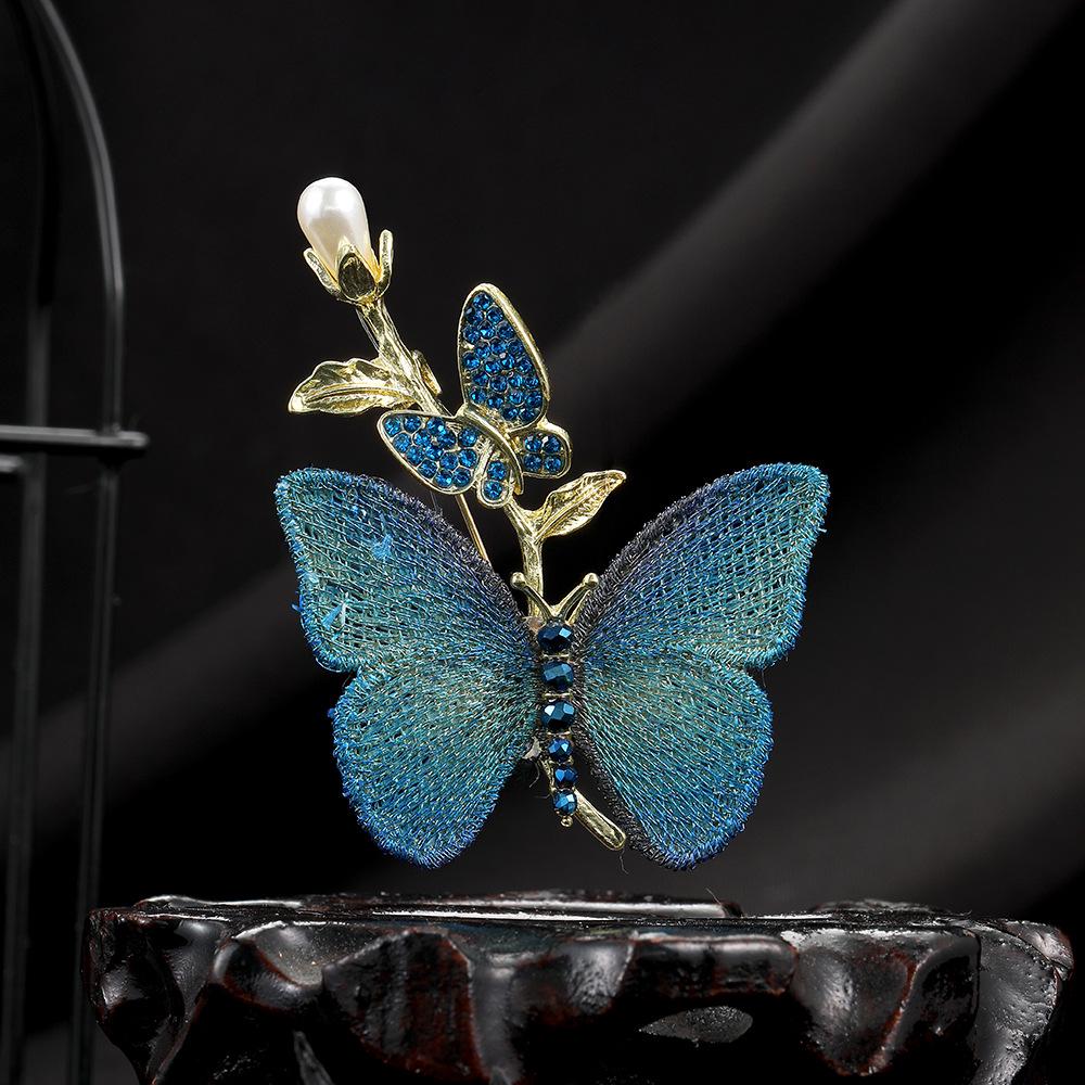 Elegant Butterfly Pearl Brooch: Chinese Style, Purple & Blue, High-End Fashion Accessory for Women