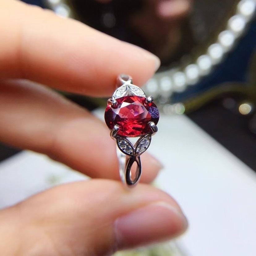 Elegant Oval Garnet Ring for Women - Unique Design Red Gemstone Wedding Ring