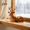 Ретро Домашний Декор Фигурка Оленя из Смолы, Статуэтка Рождественского Оленя с Имитацией Древесной Текстуры, Настольные Украшения Винтажное Настольное Украшение для Стиля Оконной Витрины
