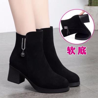 2025 короткие ботинки модные ботинки женские новые женские осенне-зимние хлопковые ботинки матовые одинарные ботинки бархатные универсальные ботинки Мартин