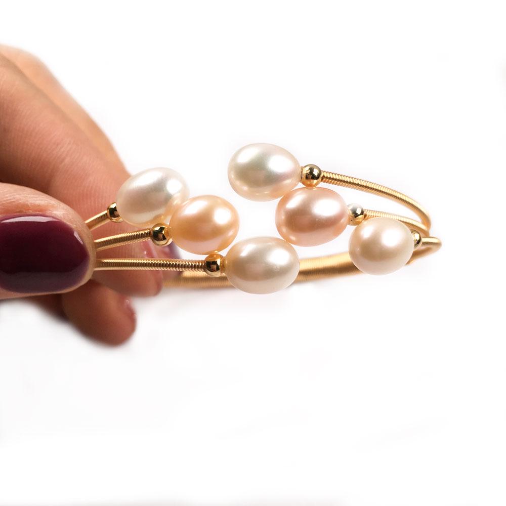Женский браслет с искусственным жемчугом