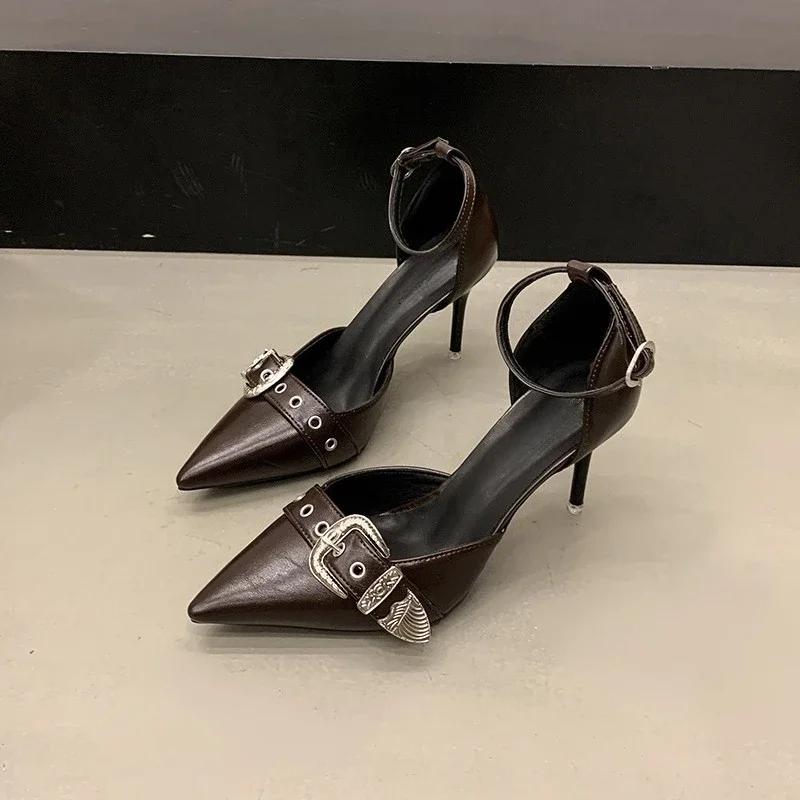 Модные летние туфли-лодочки с острым носком, неглубоким вырезом, ремешком с металлической пряжкой, износостойкие сандалии, туфли на высоком каблуке с острым носком для женщин