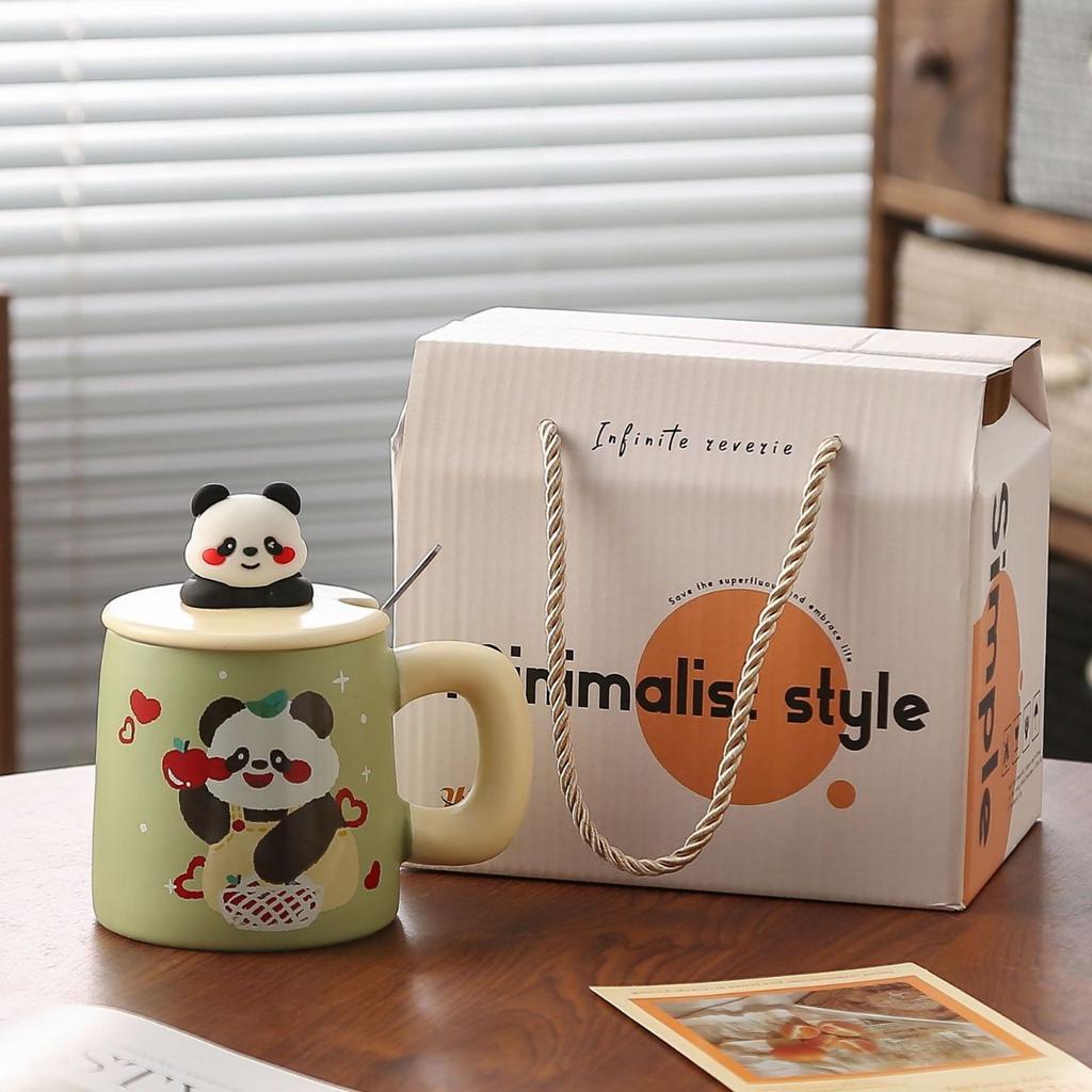 Creative Hand Painted Panda Ceramic Cups  Cute Retro Mugs  High Appearance Level Couple Cups with LIDS  Household Drinking Cups