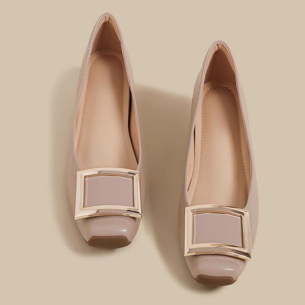 Французские женские туфли-лодочки 2025 летние новые вечерний стиль квадратная пряжка ретро темперамент плоская подошва большой размер увеличение роста туфли Мэри Джейн