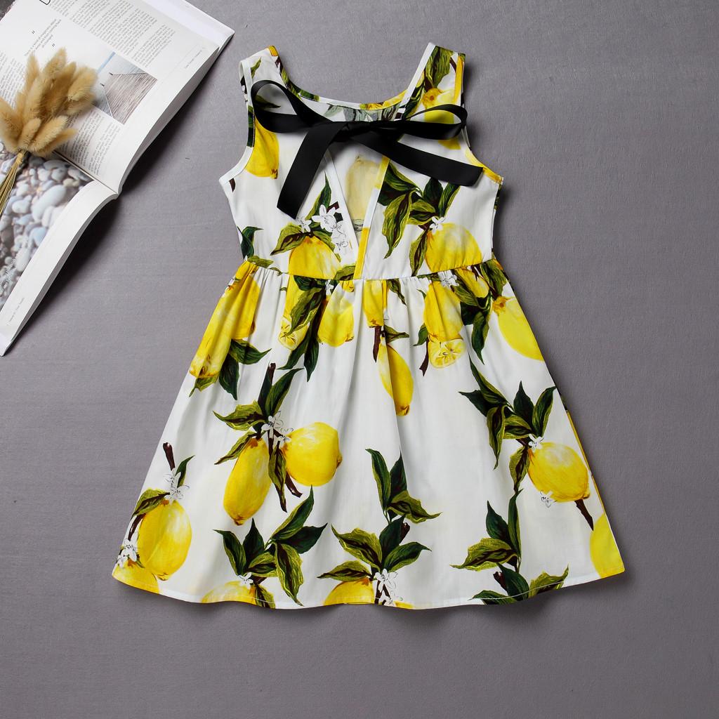 Милое платье для девочки с принтом лимонов или подсолнухов