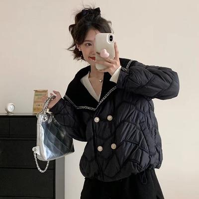 Легкий роскошный маленький ароматный пуховик женский короткий 2025 новая мода темно-синий воротник жемчужная пряжка маленькая теплая куртка