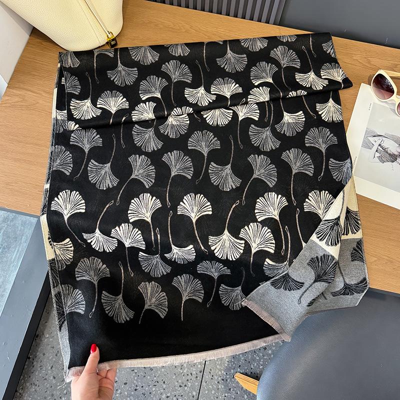 Comfortable Imitation Cashmere Scarf Women'S Versatile Elegant Ginkgo Leaf Scarf Thickened Warm Shawl Scarf