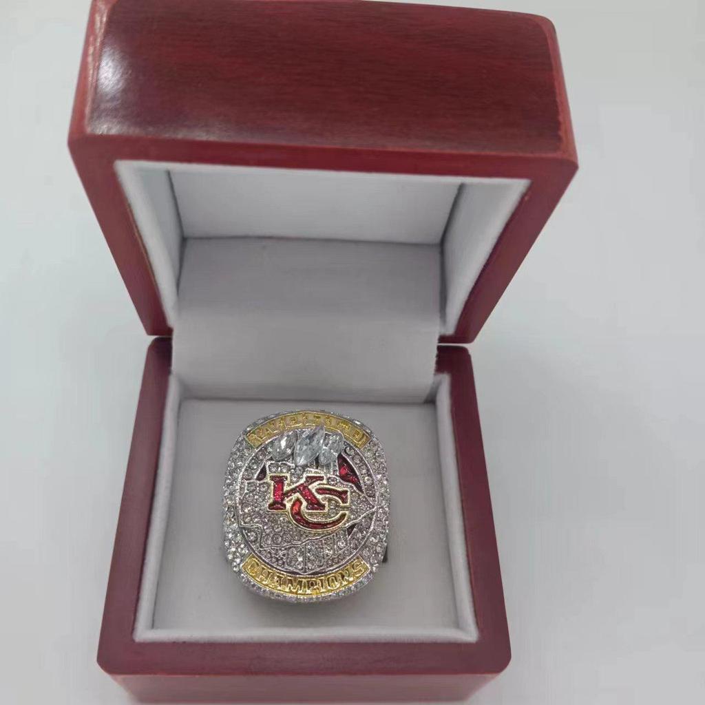 Чемпионское кольцо 57-го Супербоула Kansas City Chiefs 2022-2023 - Издание MVP Махоумса