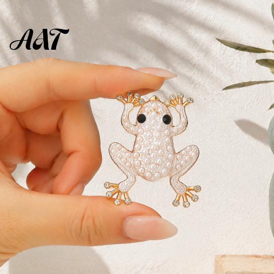 Cute Reptile Studs Frog Jewelry for Women, Rhinestone Stud Earrings, Sparkly Gift Animal Lovers Brooch Pin, Vintage Boho Summer Beach Vacation