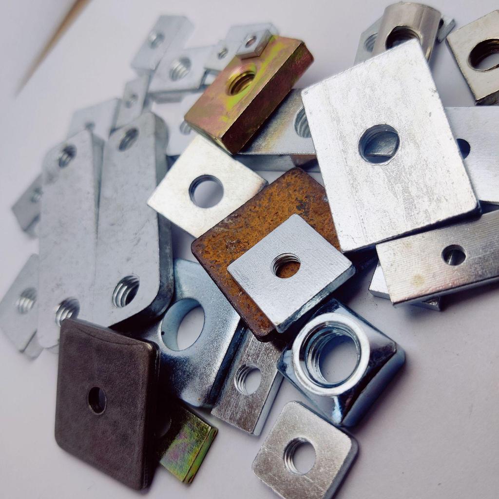 Квадратные и прямоугольные тонкие гайки DIN562 - Доступно 200 спецификаций