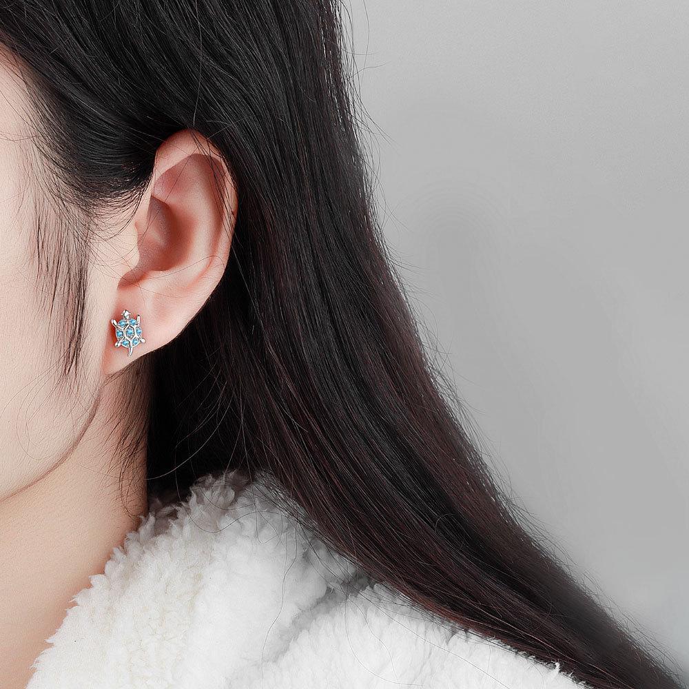 Minimalist Personalized Small Turtle Zircon Stud Earrings Unisex Fashion Animal Shape Ear Jewelry For Men And Women