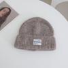 Письмо с надписью Вязаная шапка для женской осенне-зимней новой коллекции Теплая утолщенная шапка от холода, которая хорошо смотрится на лице Маленькая защита ушей
