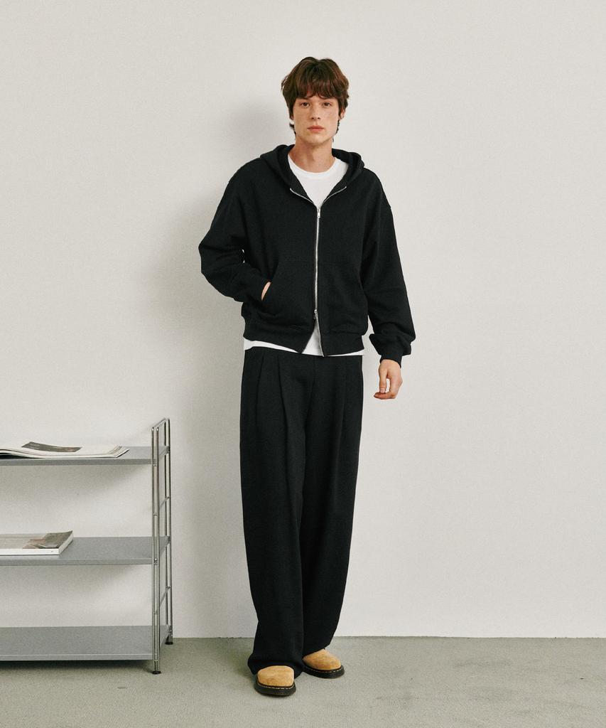 GLW Wide Double-Pleat Sweatpants Black