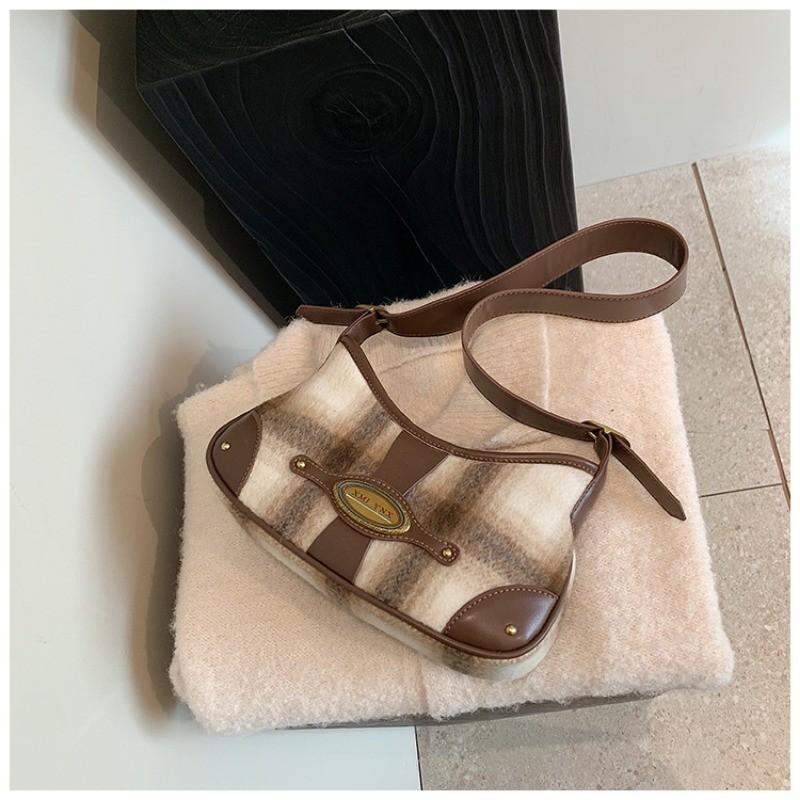 Ielgy Handbag Contrast Color Woolen Plaid Small Square Bag High-End Fashion Commuter Messenger Bag