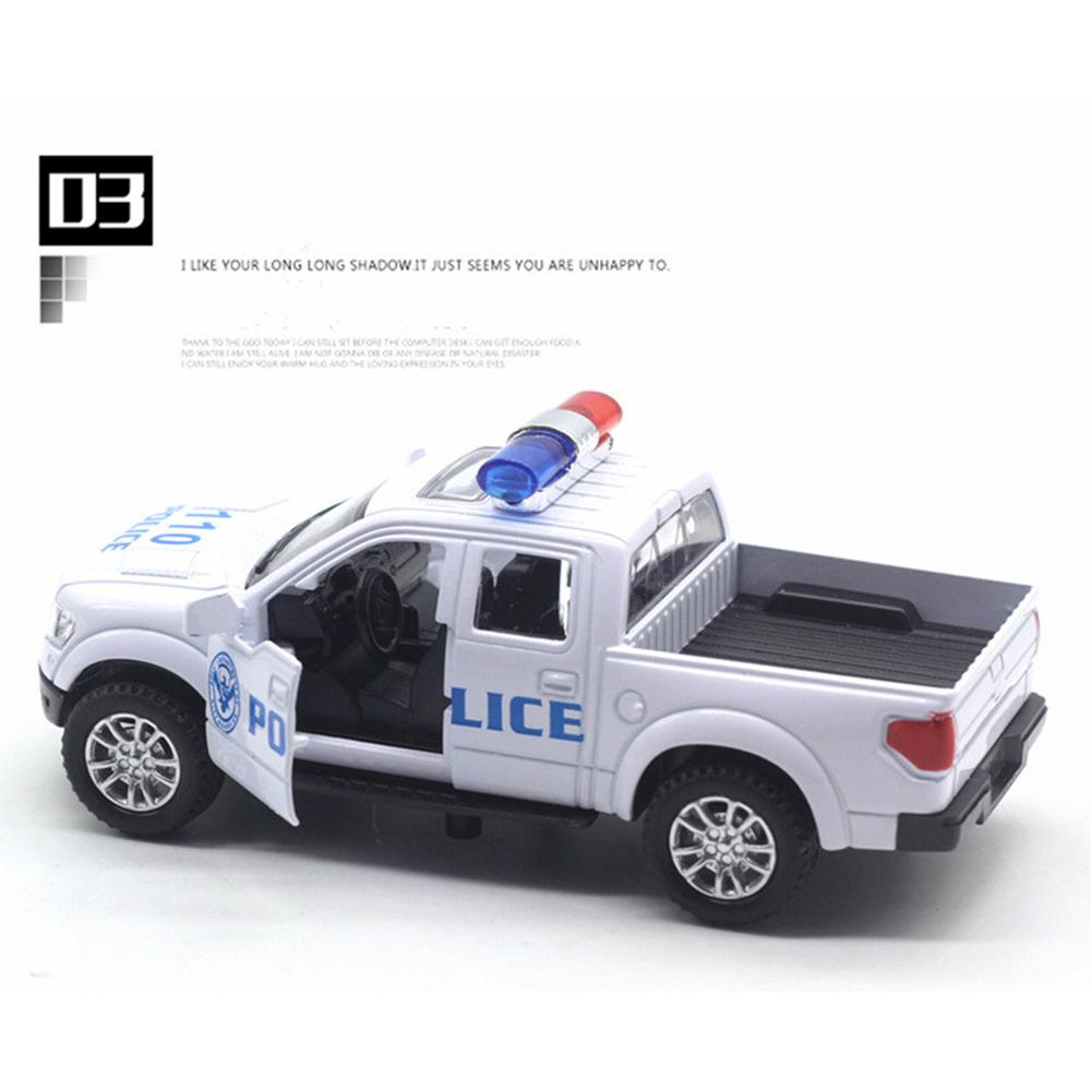 Мини-полицейская машина Ford в масштабе 1/32, Мини-полицейская машина Toyota, модель автомобиля с откатным механизмом Мини-полицейская машина, литая под давлением модель автомобиля, литая под давлением игрушечная машина