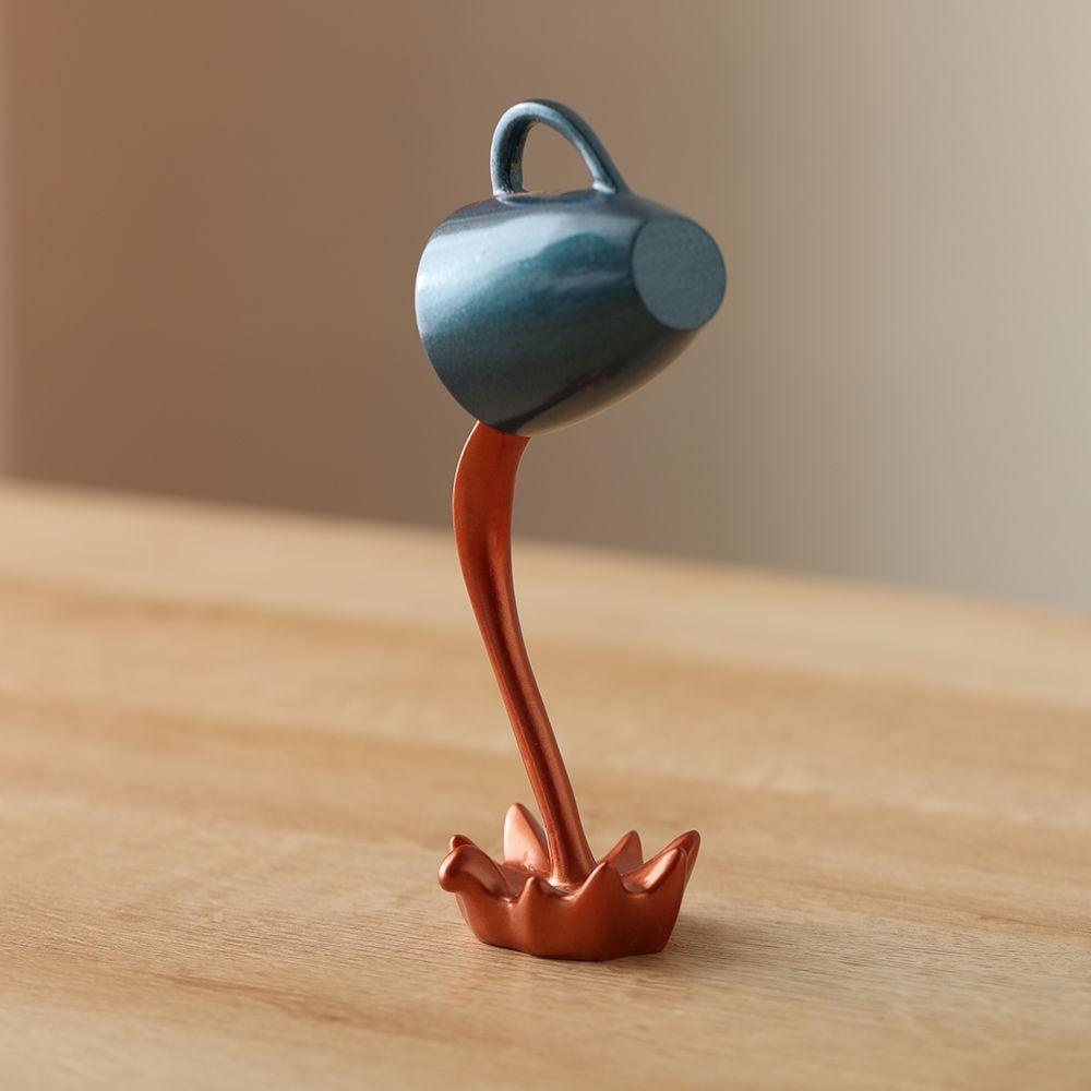 Lover Creative Home Decor Sculpture Pouring Liquid Coffee Mug Floating Coffee Cup Kitchen Decor