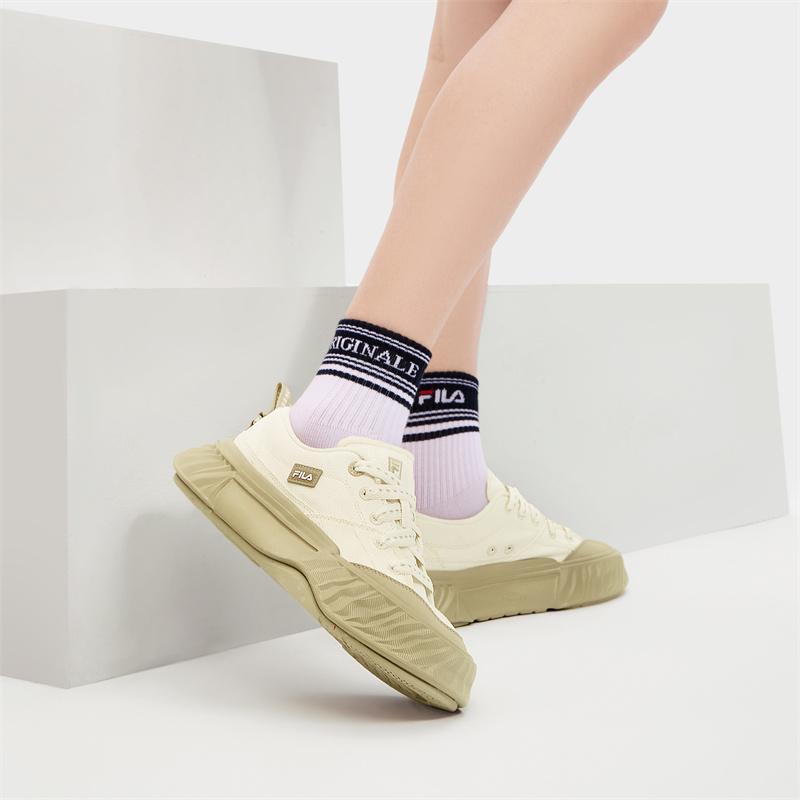 Fila Fosso Fashion Минималистичный Колледжский Стиль Прочные Низкие Кеды Женские кроссовки Молочно-Белый F12W432308FGD