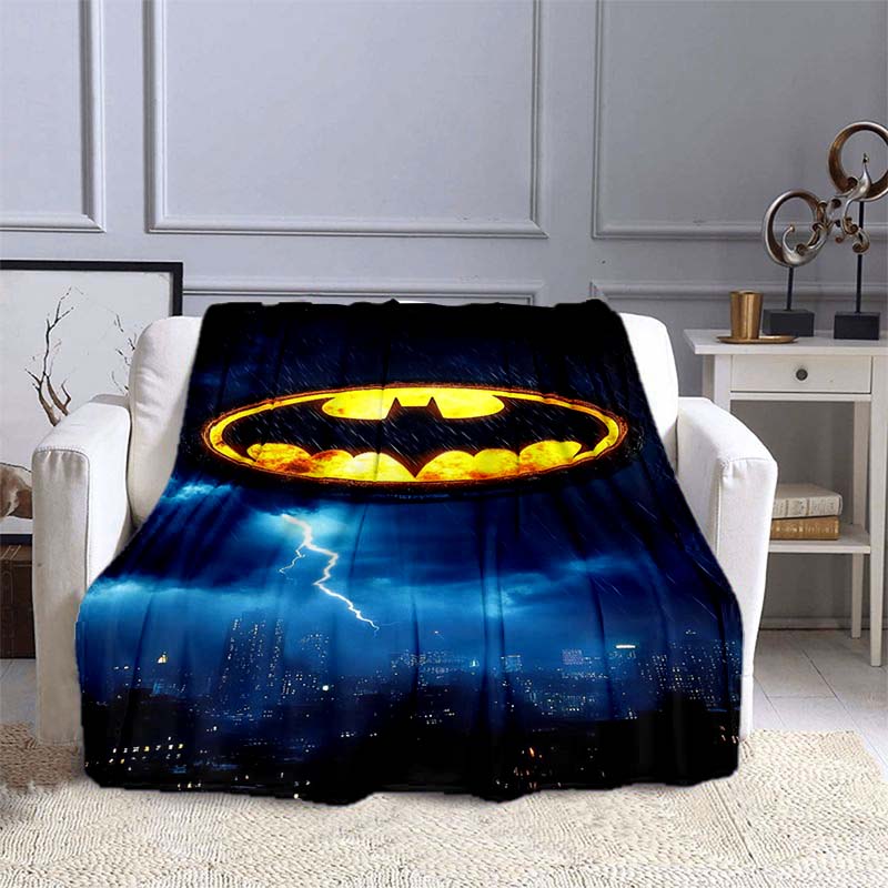 Minimalist Batman Flannel Blanket, Lightweight and Breathable Polyester Blanket, Home Textile Decoration.