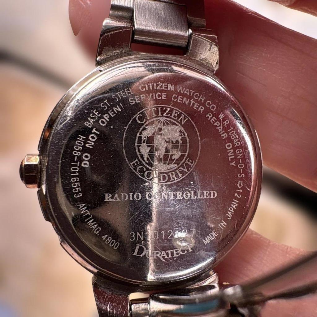 Б/у Женские радиоуправляемые часы CITIZEN Eco-Drive xC