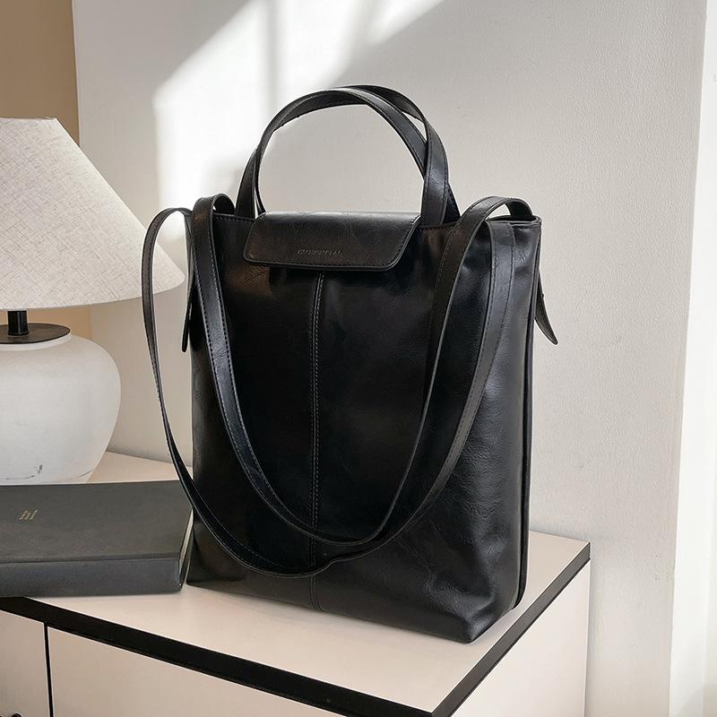 Сумка большой вместимости женская осенне-зимняя ретро универсальная новая повседневная на плечо подмышку сумка-тоут для поездок