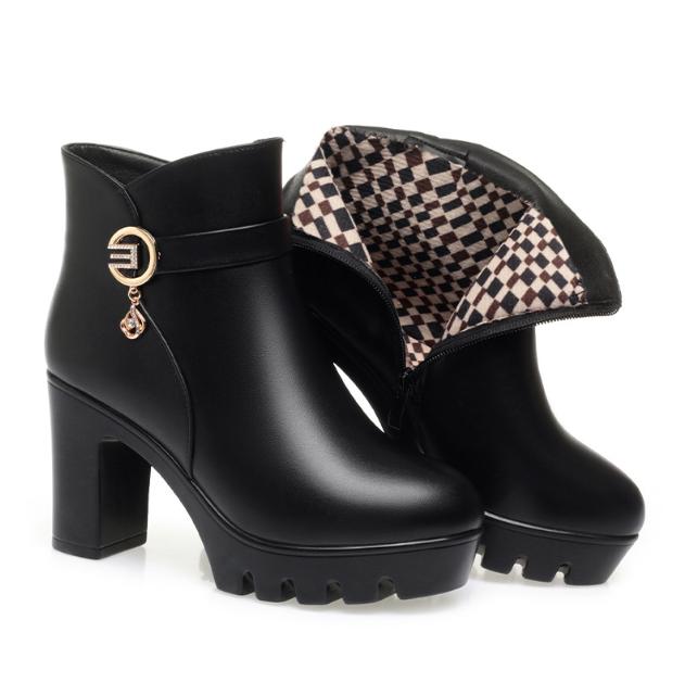 Женские ботильоны на платформе Осенняя мода Пряжка Высокий каблук Короткие ботинки Зимние Женские теплые Толстый плюш Снежные ботинки
