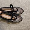 New Black Beach Shoes Comfort Retro Female Flat Shoes Summer Mesh Hollow Sandals Women Flats Shallow Plus Size 42 Luxury Sandals