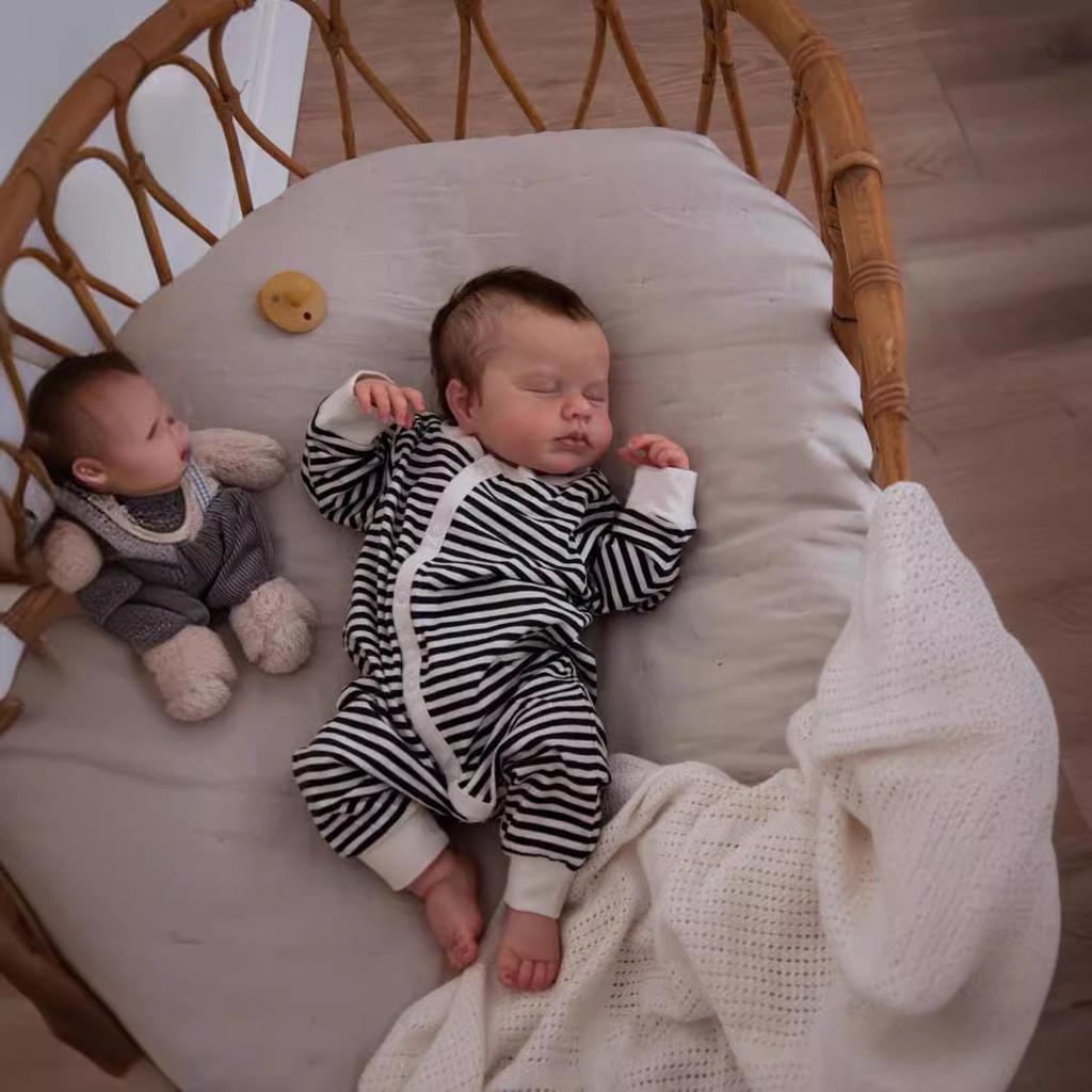 Силиконовая кукла реборн для коллекционеров с реалистичными чертами для подарка и демонстрации