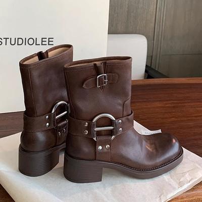 Виноградная мамочка панк милашка~ металлическая пряжка круглый носок ретро кожа локомотив толстый каблук вестерн короткие сапоги 2025 новинка